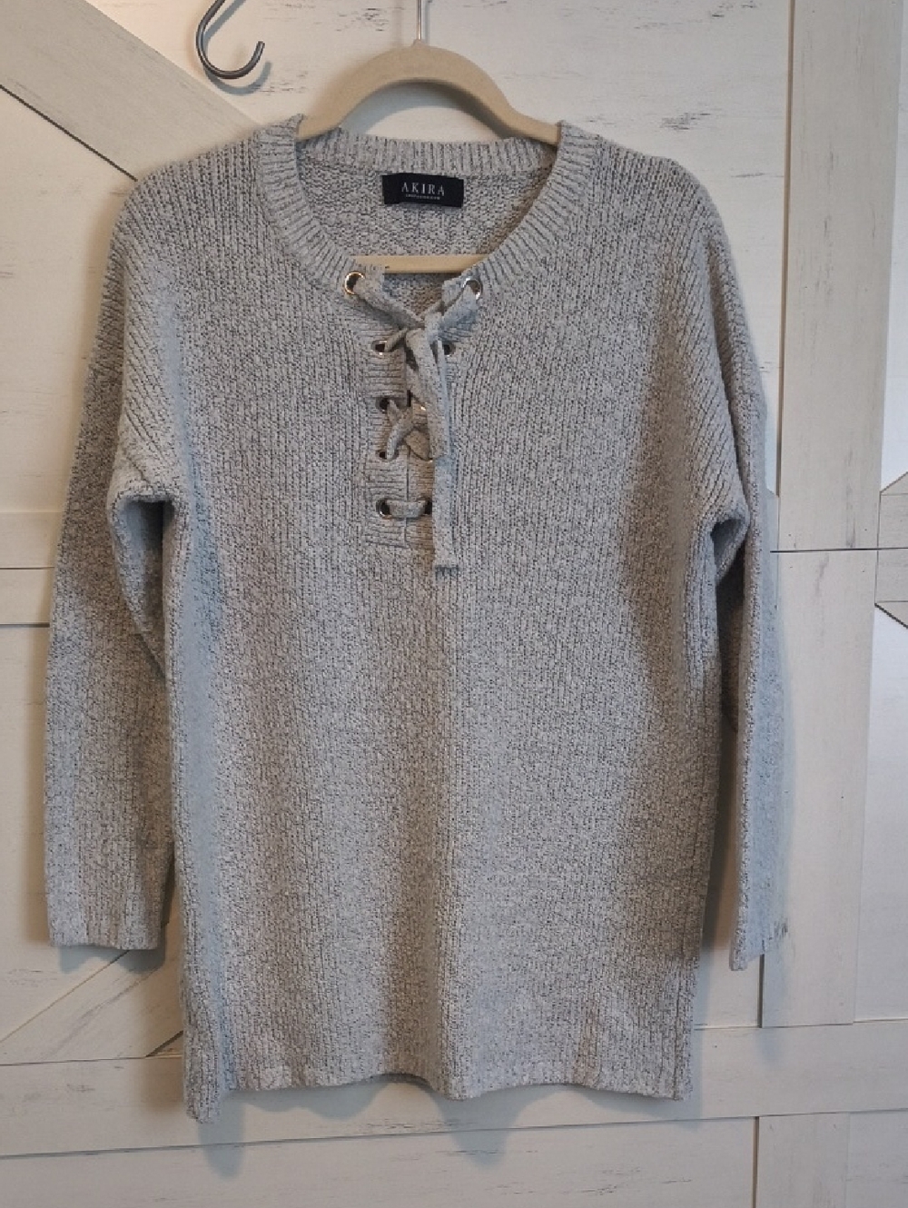 Cute Sweater. Gray.